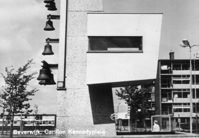 Carrillon, Wijkerbaan